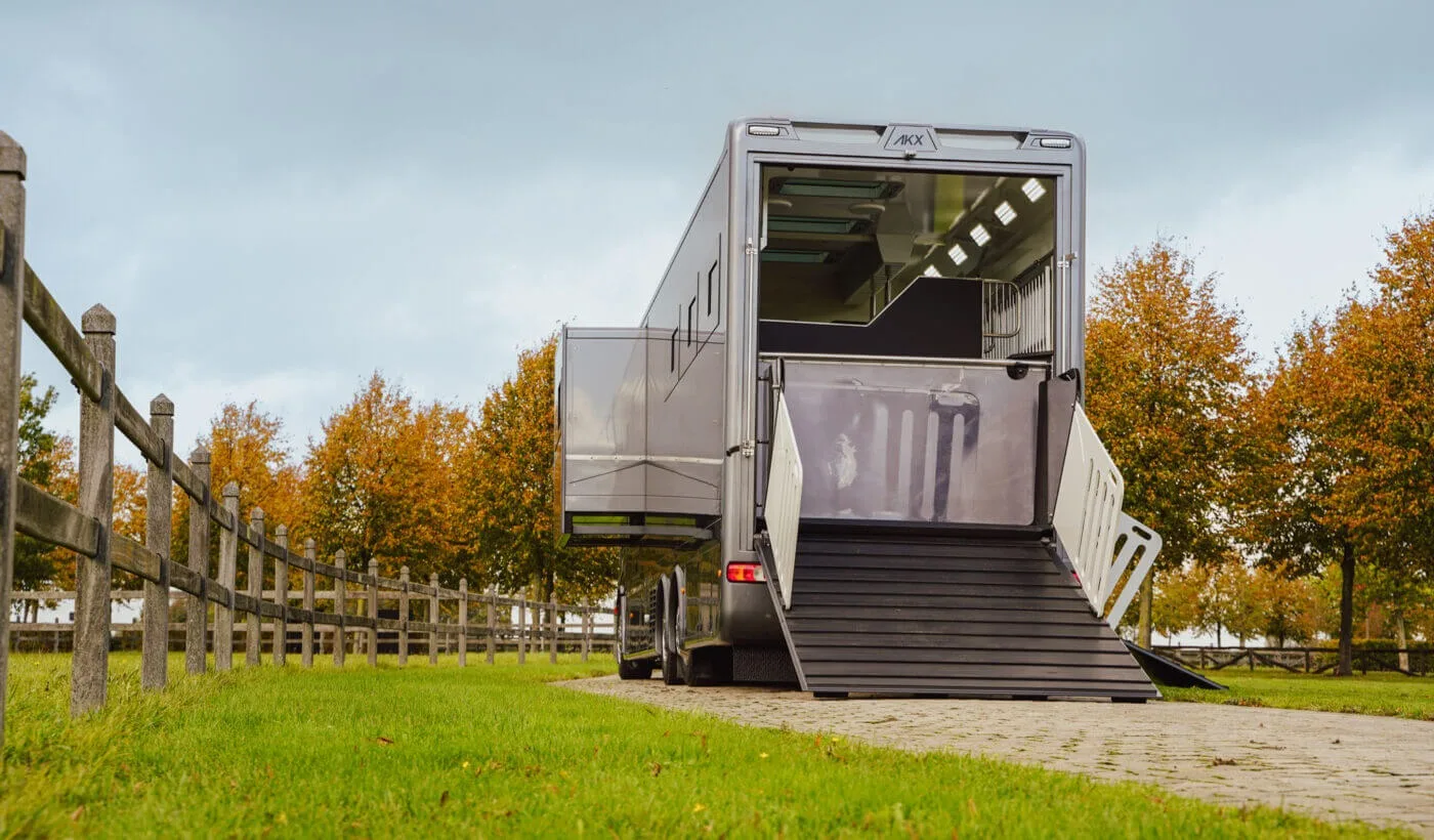 AKX Actros L, pont arrière abaissé